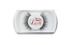 Load image into Gallery viewer, Bossy (natural look) - Lash Behavior